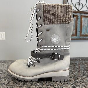 Tex Gray Winter mid calf Boots with Knit Cuff EUC 10.5